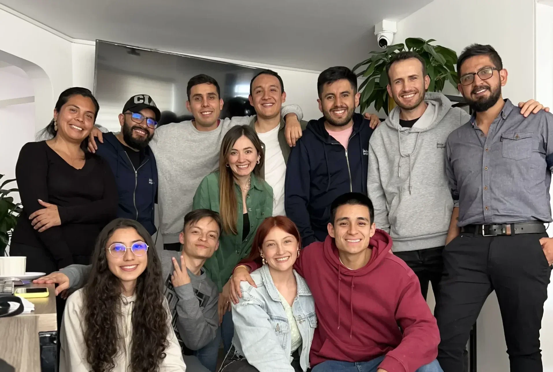 Equipo-mas-impulso2-scaled-e1713539174335.webp